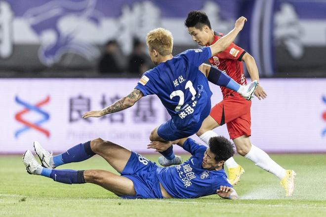 开云体育-上海海港内部会议纪要流出——窗口期队长鼓劲，葡超使命明确，纪律约束更严格